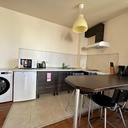 Apartman Neon Luxury Next To The Gondola Banszko