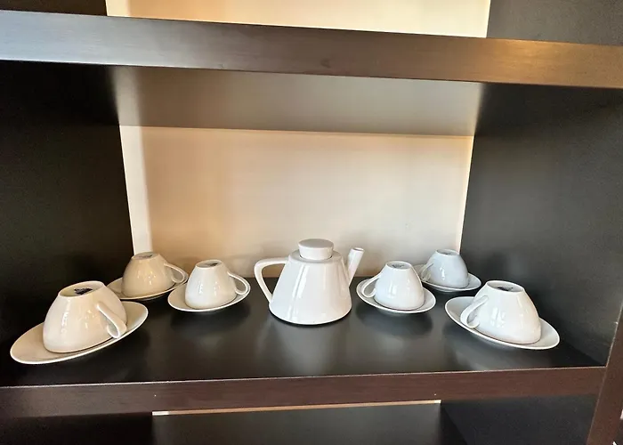 Neon Luxury Next To The Gondola * Μπάνσκο