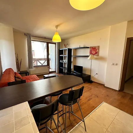 Neon Luxury Next To The Gondola * Μπάνσκο