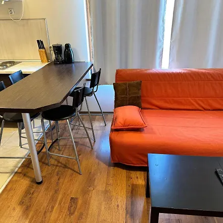 Neon Luxury Next To The Gondola * Μπάνσκο