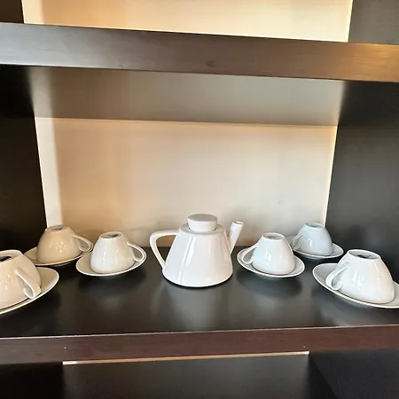 Neon Luxury Next To The Gondola * Μπάνσκο